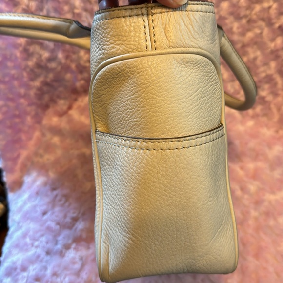 MK Creme Bag - Picture 5 of 13